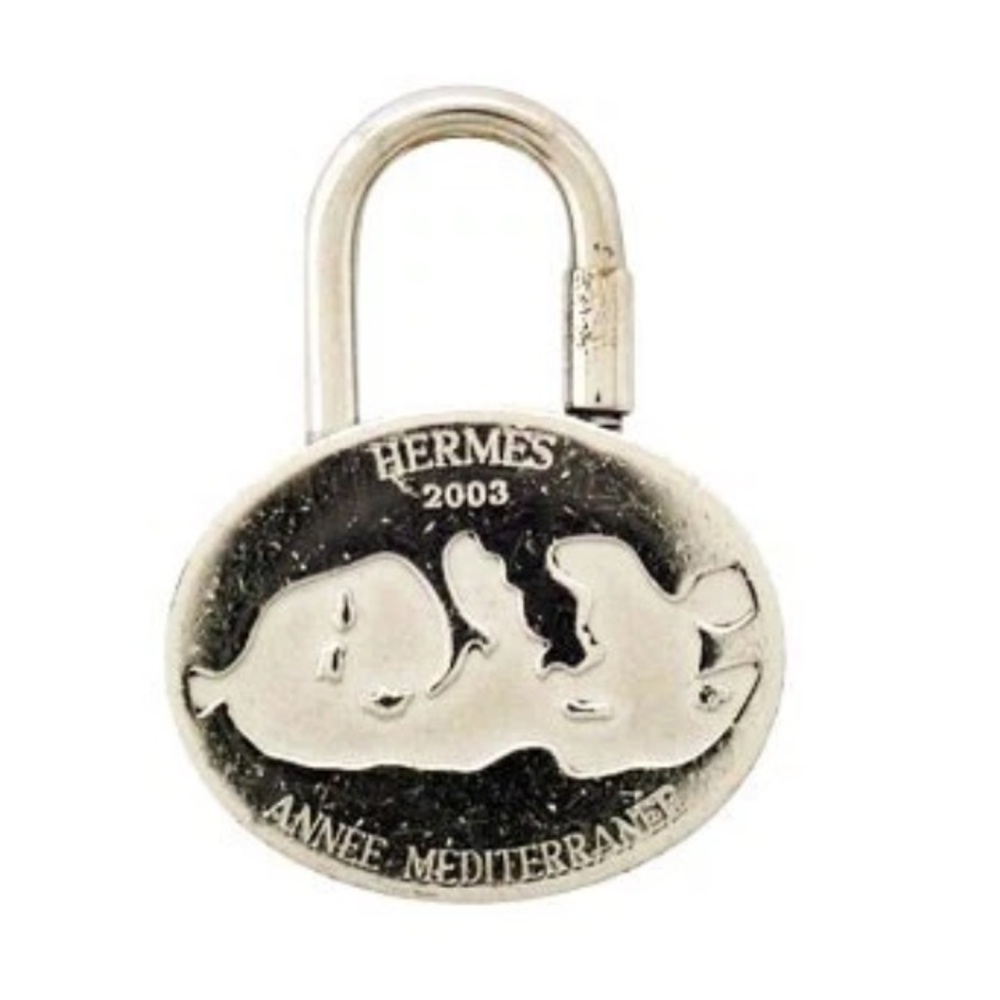 HERMES 2003 ANNEE MEDITERRANEE Limited Silver Cadena Charm Lock VTG w/ Box - Picture 3 of 6